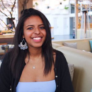 Meet your Posher, Ayah